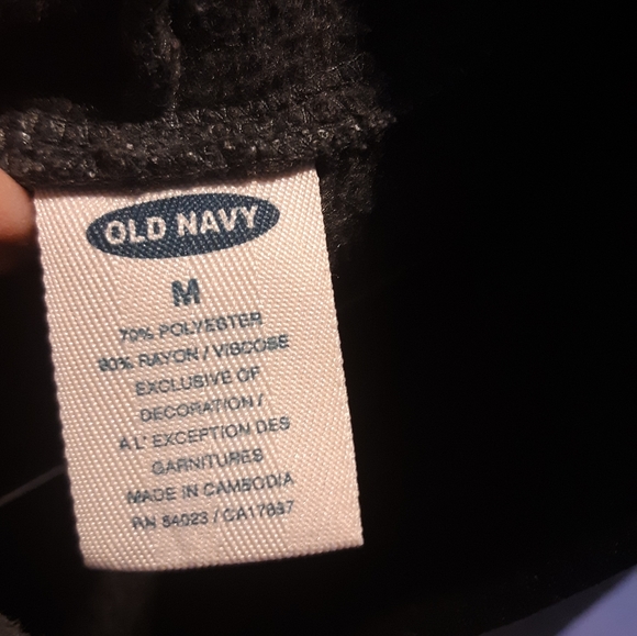 Old navy women's Pullover fleece - Picture 3 of 5